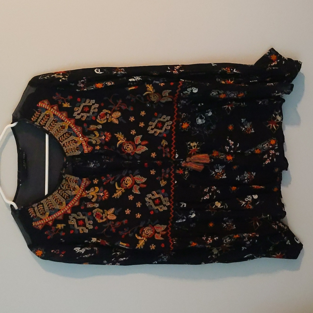 Beautiful floral Zara Blouse M
